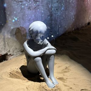 부천·경기·인천·서울 금형 사출 포트폴리오 - 2024 기안84 전시회 작품 모형 (플라스틱/실리콘 사출, 시제품·소량·대량 생산 사례)