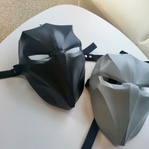 부천·경기·인천·서울 금형 사출 포트폴리오 - 영화 가면 소품 (플라스틱/실리콘 사출, 시제품·소량·대량 생산 사례)