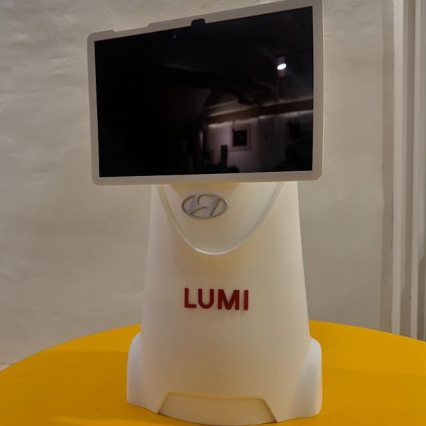 부천·경기·인천·서울 금형 사출 포트폴리오 - LUMI 로봇 (플라스틱/실리콘 사출, 시제품·소량·대량 생산 사례)