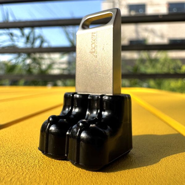 부천·경기·인천·서울 금형 사출 포트폴리오 - 목화신발 usb 캡 (플라스틱/실리콘 사출, 시제품·소량·대량 생산 사례)