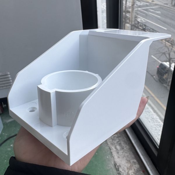 부천·경기·인천·서울 금형 사출 포트폴리오 - 전기차 충전기 홀더 (플라스틱/실리콘 사출, 시제품·소량·대량 생산 사례)