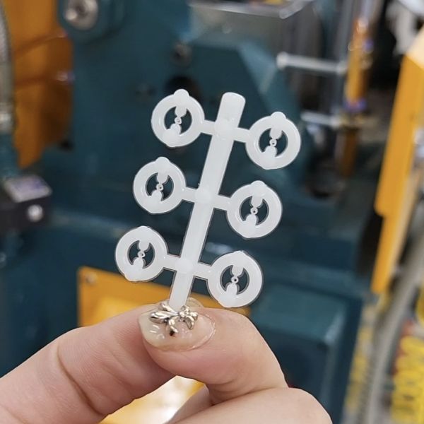 부천·경기·인천·서울 금형 사출 포트폴리오 - 의료용 부품 (플라스틱/실리콘 사출, 시제품·소량·대량 생산 사례)