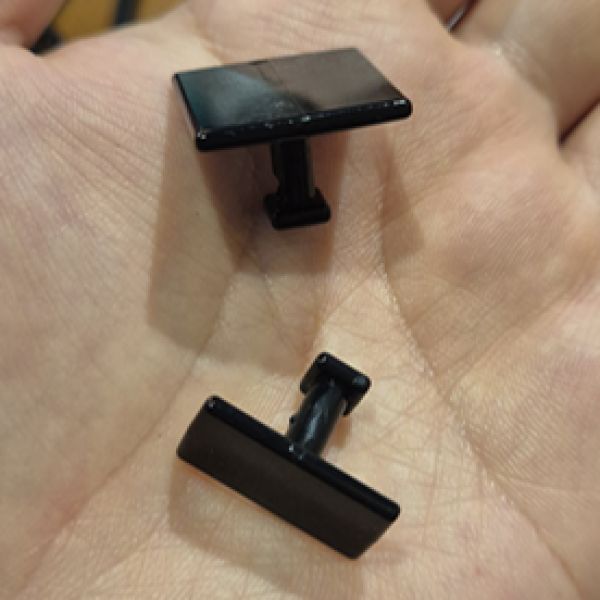 부천·경기·인천·서울 금형 사출 포트폴리오 - 부품 2종류 (플라스틱/실리콘 사출, 시제품·소량·대량 생산 사례)